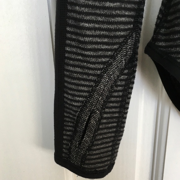 Lululemon Reversible Runder Under Long Sleeve Sz 4 - Picture 9 of 14